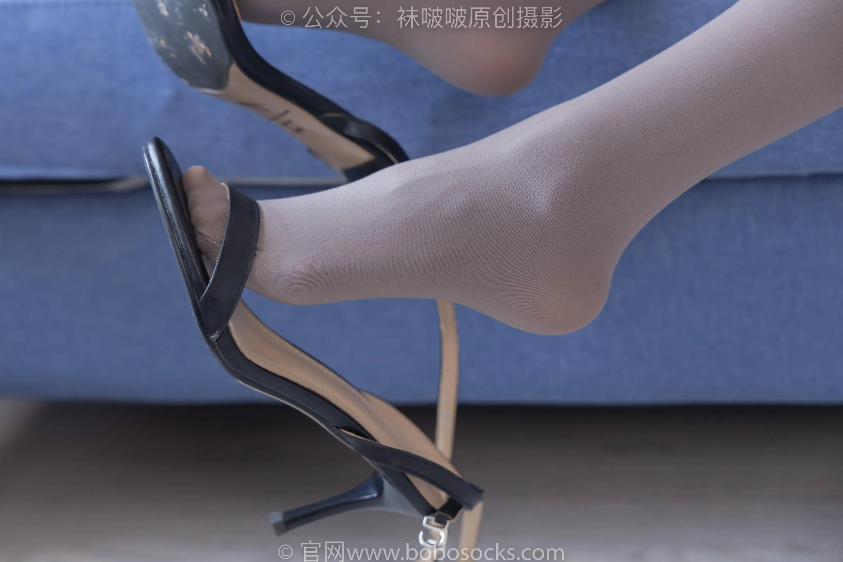 [BoBoSocks袜啵啵]NO.225 稚予-两双高跟鞋、厚灰丝[24] [46P]插图3